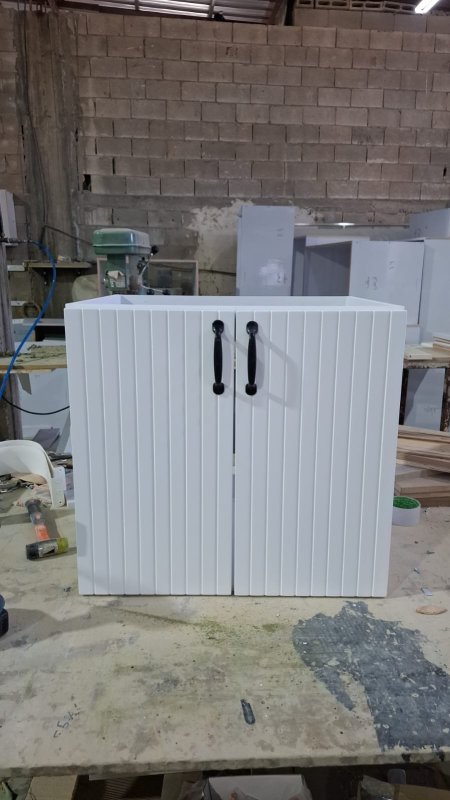 خزانه 60 سم محزز بالطول